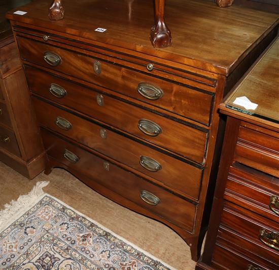 Georgian mahogany chest of drawers